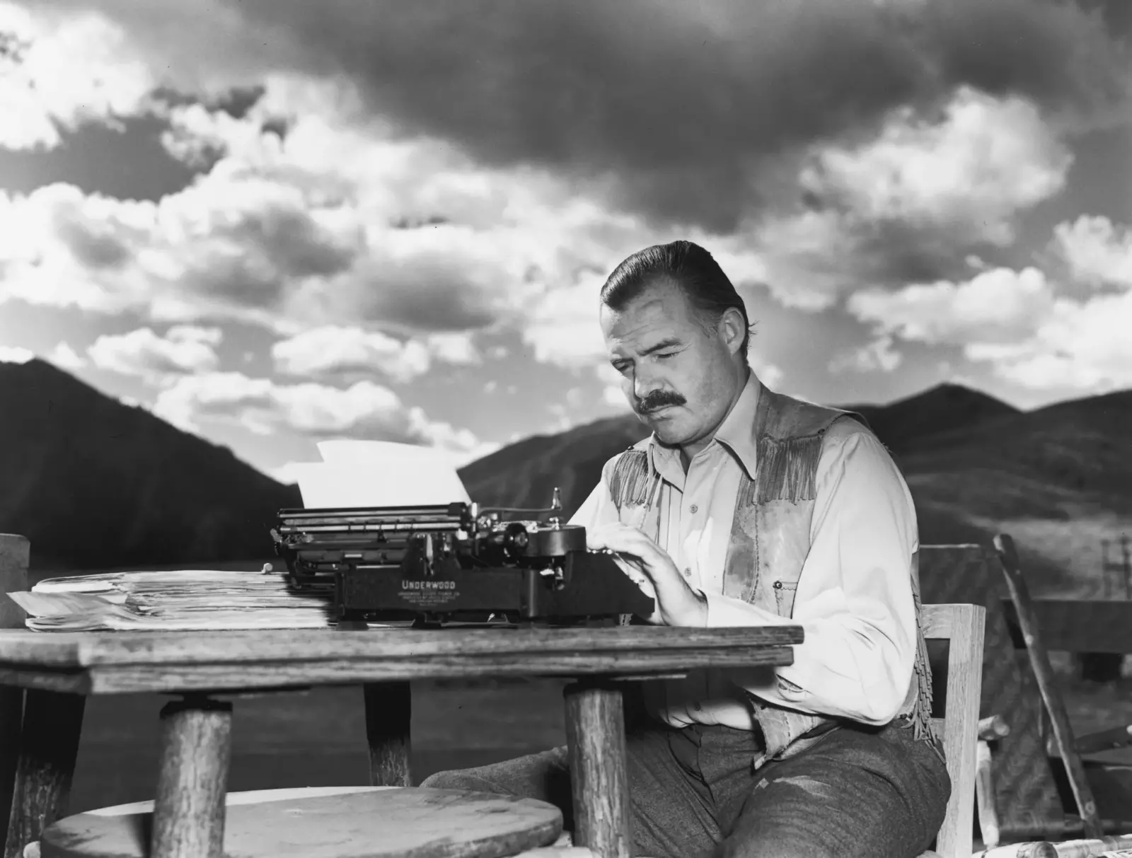 Ernest Hemingway i njegova biblioteka: LV prtljažnik prodat