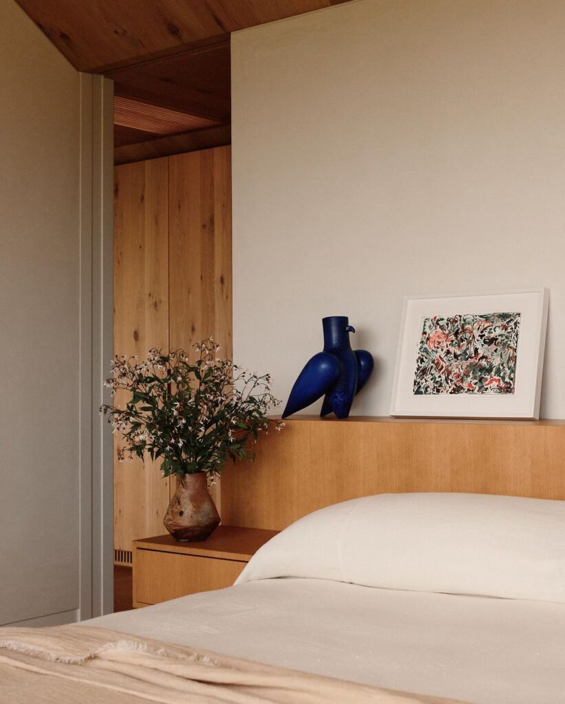 Spavaća soba krevet, slika, cveće