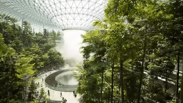 Jewel Changi Airport vodopad