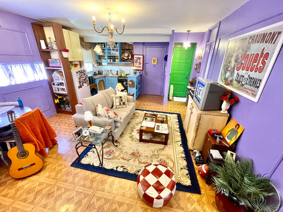 Airbnbs dnevna soba iz serije Friends