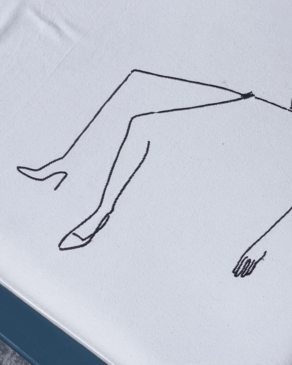 Gola leđa su epicentar hedonizma u Beogradu