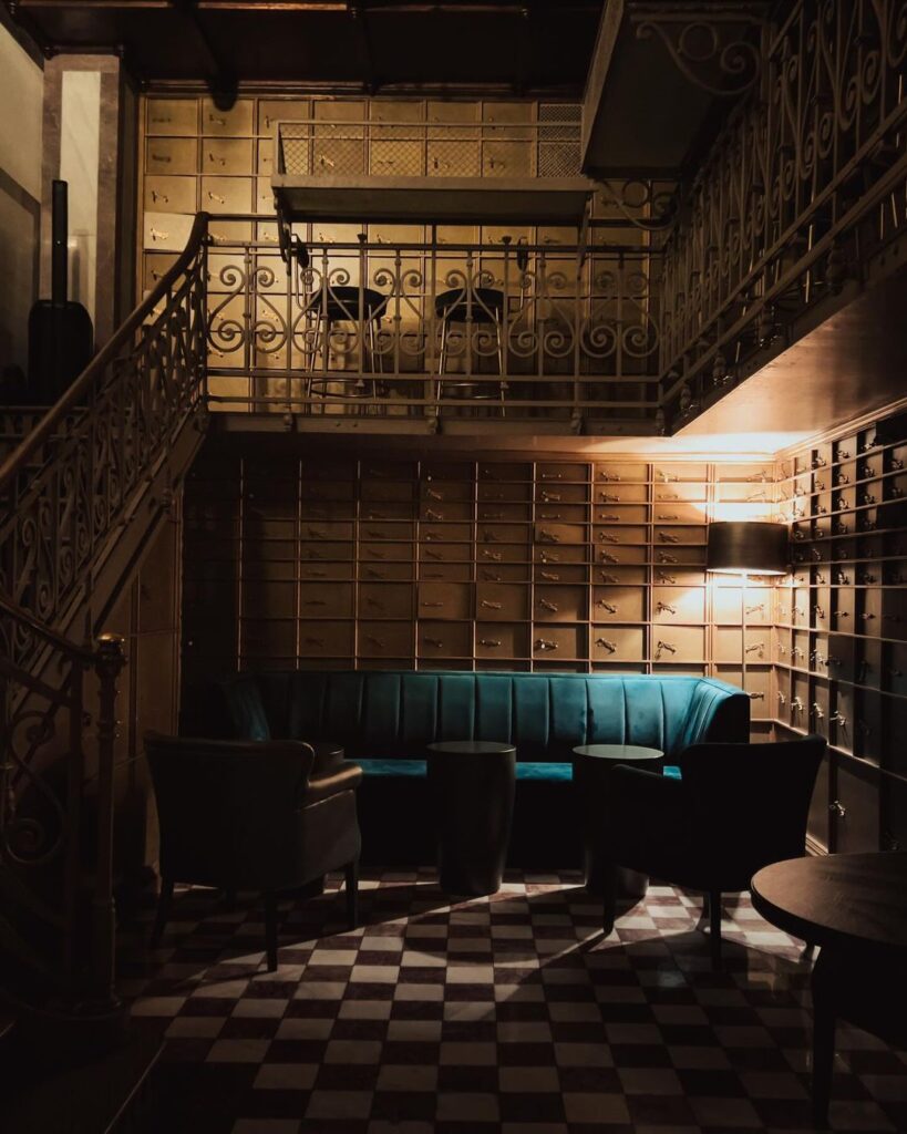 The Vault je zanimljiv bar u Bukureštu koji želimo da posetimo