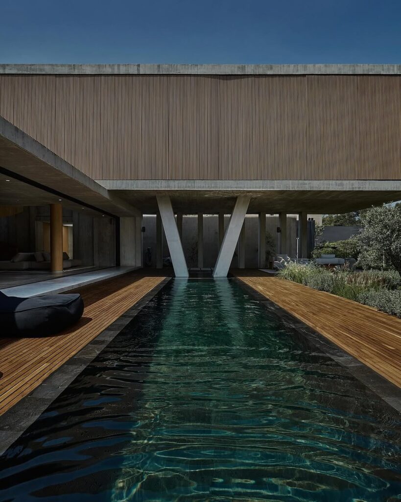 Brutalizam u enterijeru: inspiracija za uređenje doma