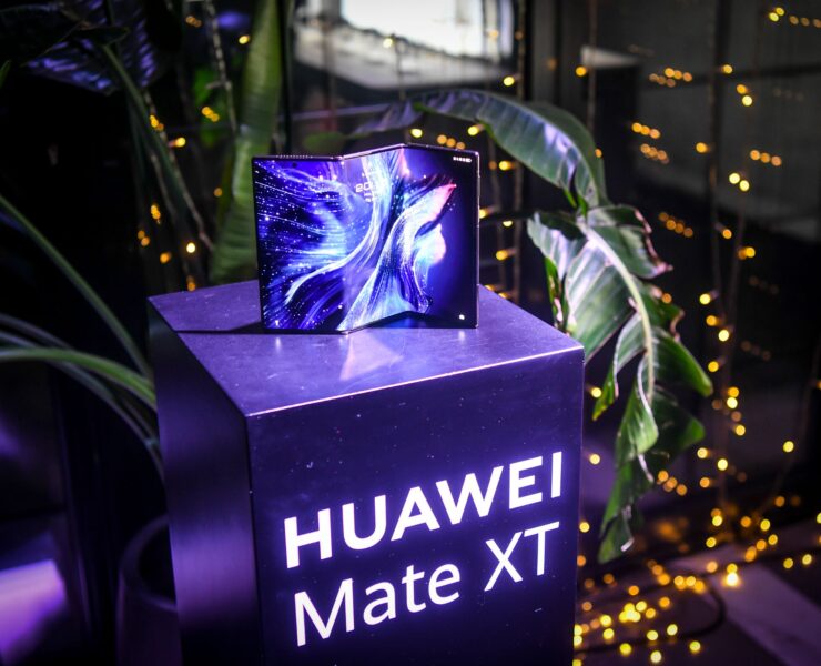 Huawei Mate XT
